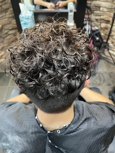 Short hair with textured curls